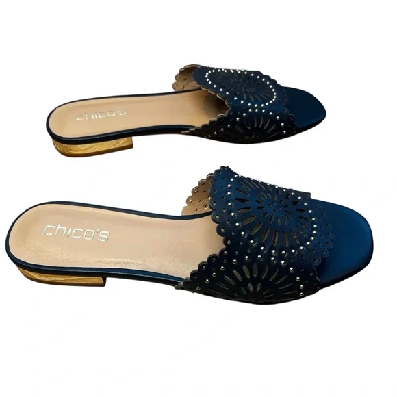 Chico's Woman’s Laser Cut Slide Sandals Navy Blue Gold Studs Size 9 - Picture 5 of 8